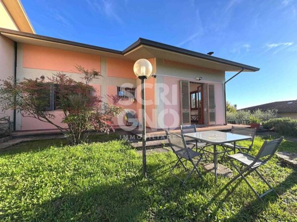 casa indipendente in vendita a Lamporecchio