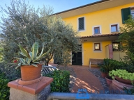 casa indipendente in vendita a Lamporecchio