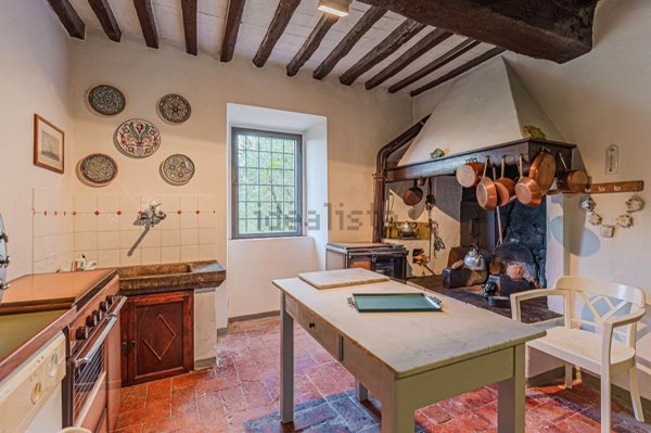 casa indipendente in vendita a Lamporecchio