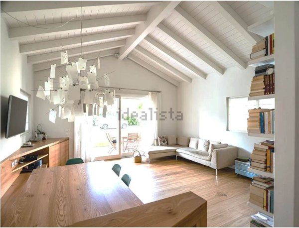 casa indipendente in vendita a Lamporecchio