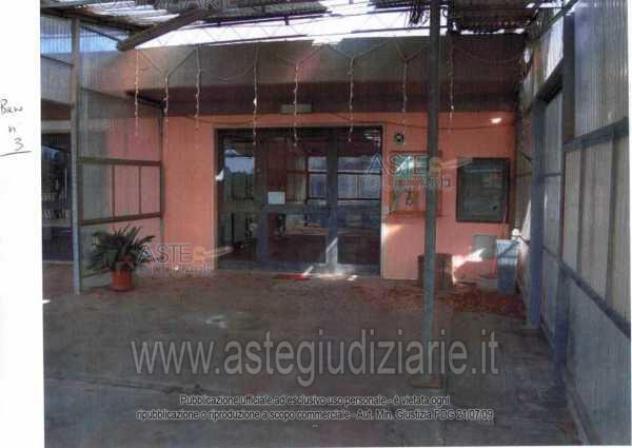 negozio in vendita a Lamporecchio in zona Borgano