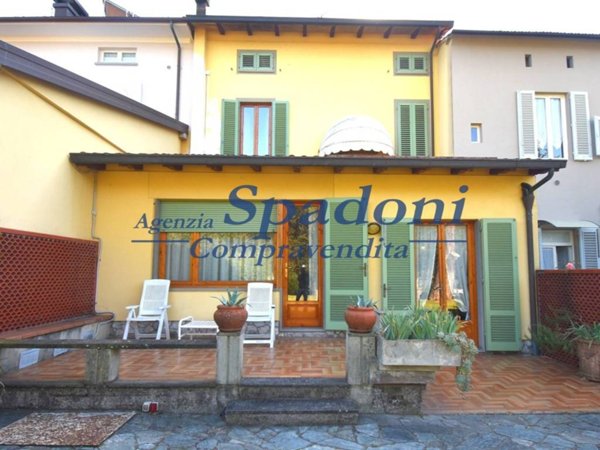 casa indipendente in vendita a Lamporecchio