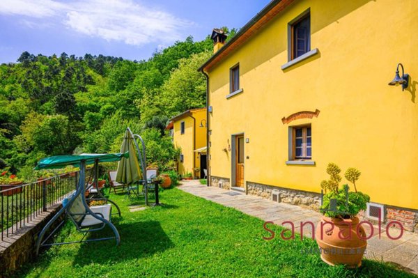 casa indipendente in vendita a Lamporecchio in zona San Baronto