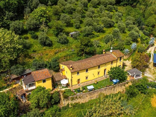casa indipendente in vendita a Lamporecchio