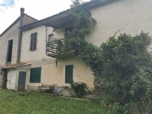 casa indipendente in vendita a Lamporecchio in zona Mastromarco