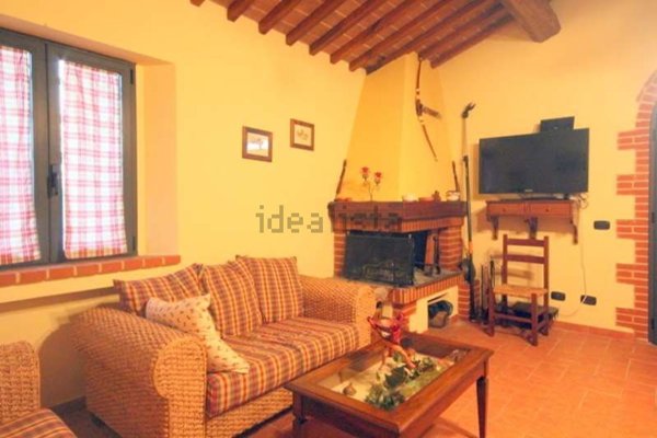 quadrivano in vendita a Lamporecchio