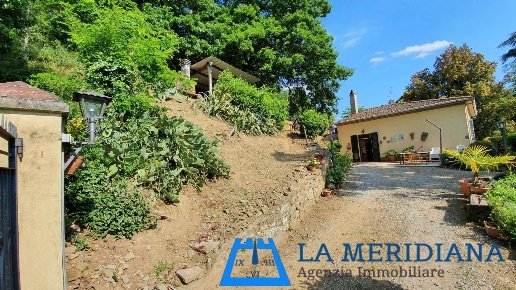 casa indipendente in vendita a Lamporecchio