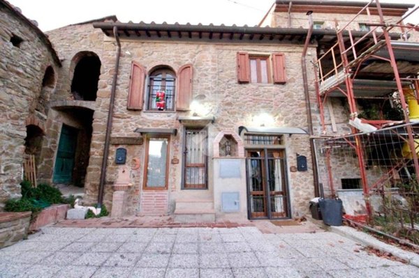 casa indipendente in vendita a Lamporecchio