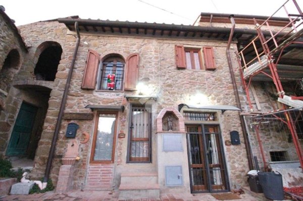 casa indipendente in vendita a Lamporecchio