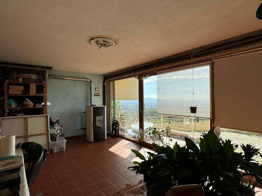 casa indipendente in vendita a Lamporecchio in zona San Baronto