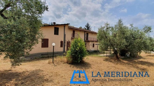 casa indipendente in vendita a Lamporecchio