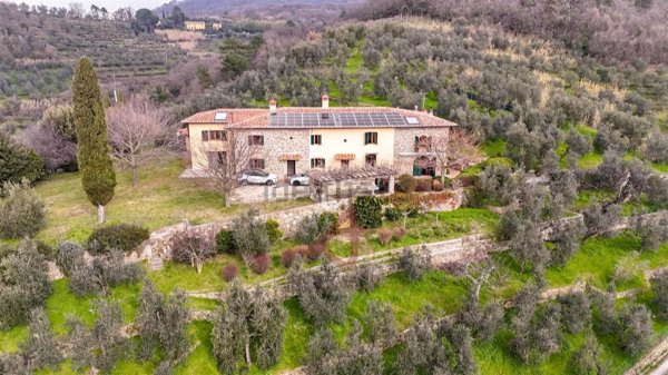 casale in vendita a Lamporecchio