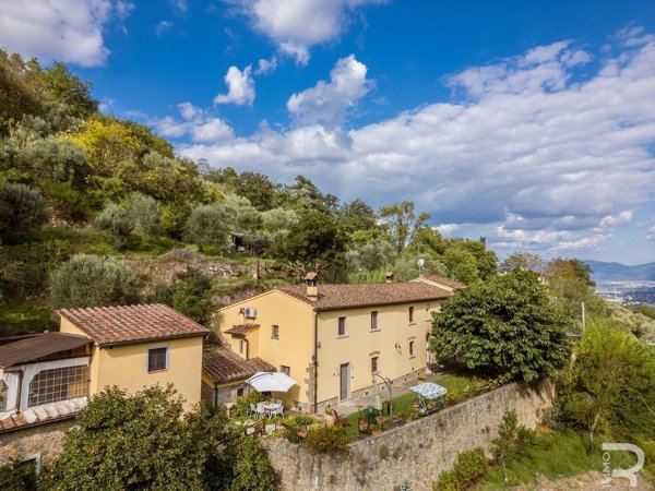 casale in vendita a Lamporecchio