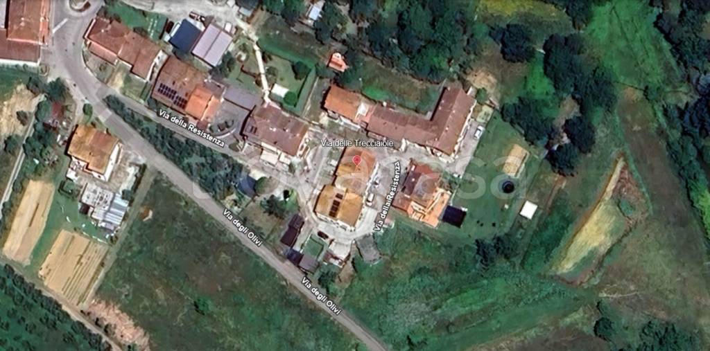 casa indipendente in vendita a Lamporecchio