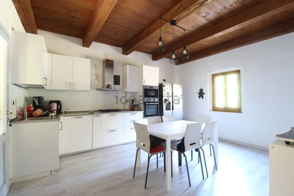 casa indipendente in vendita a Lamporecchio