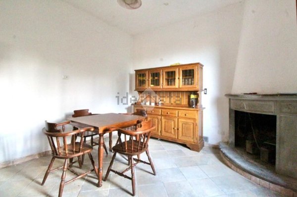 appartamento in vendita a Lamporecchio in zona San Baronto