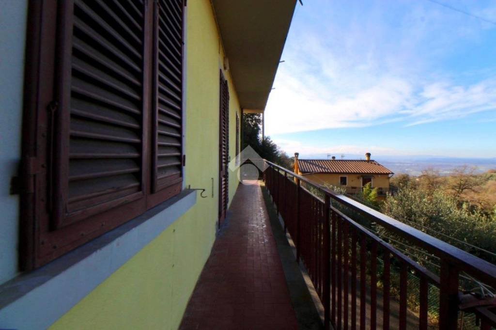 appartamento in vendita a Lamporecchio in zona San Baronto