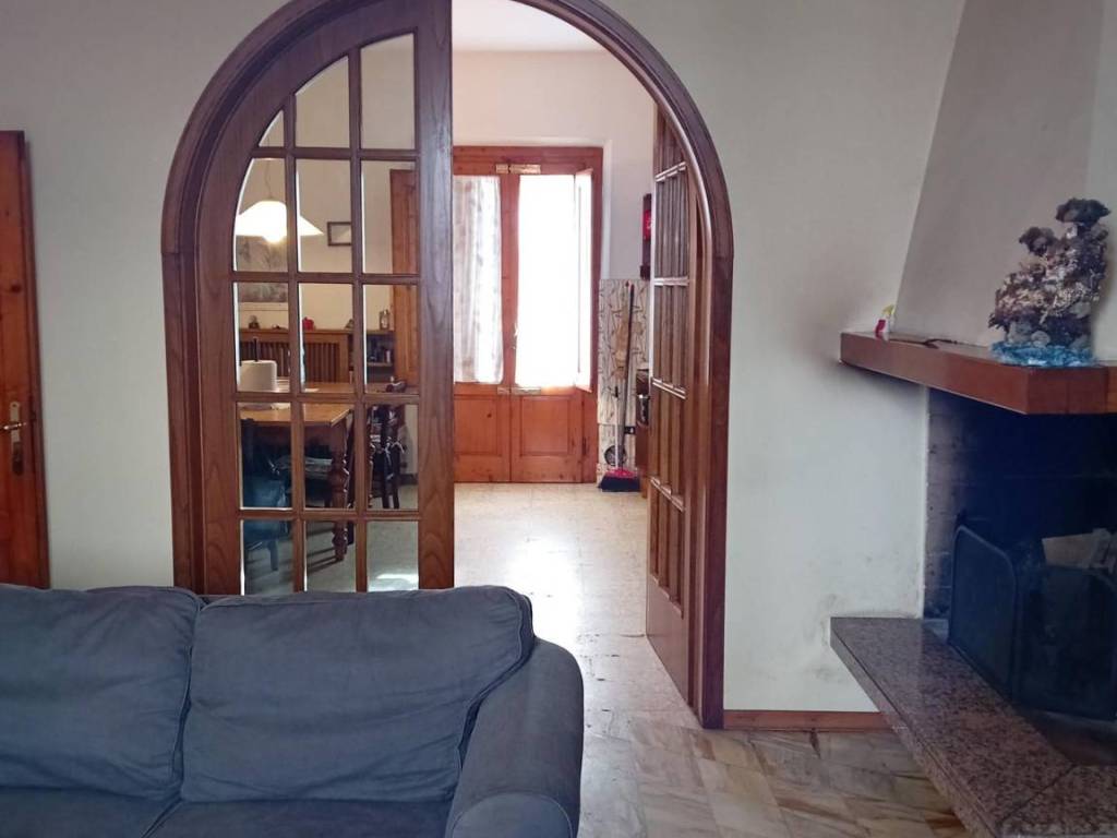 casa indipendente in vendita a Lamporecchio