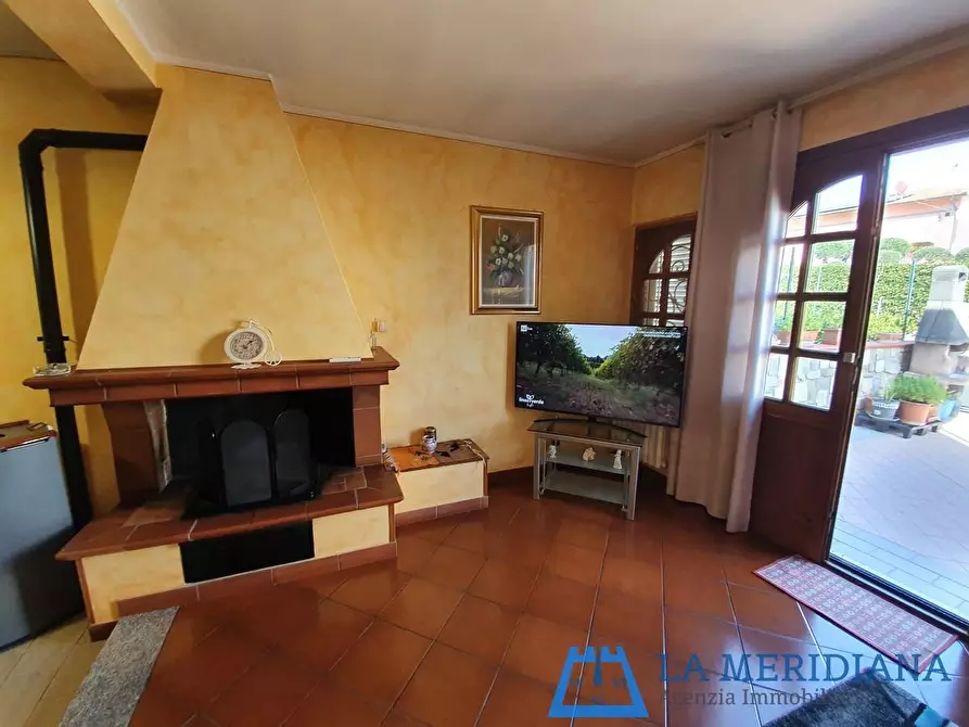 casa indipendente in vendita a Lamporecchio