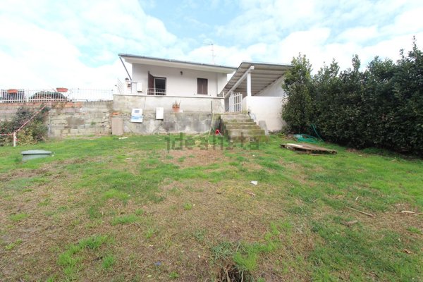 appartamento in vendita a Lamporecchio in zona Mastromarco