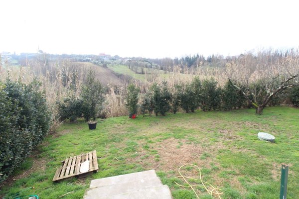 appartamento in vendita a Lamporecchio in zona Mastromarco