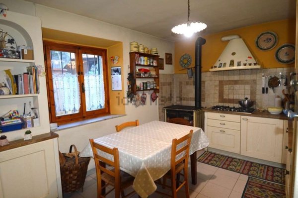 casa indipendente in vendita a Lamporecchio