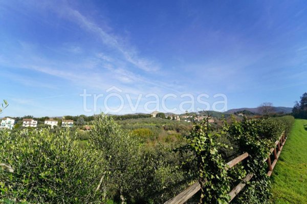 appartamento in vendita a Lamporecchio