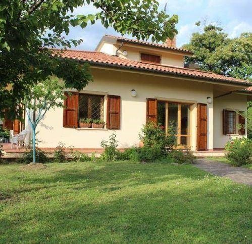 casa indipendente in vendita a Lamporecchio in zona San Baronto
