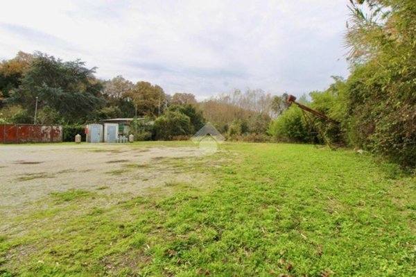 casa indipendente in vendita a Lamporecchio