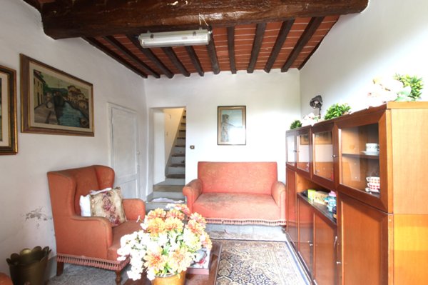 casa indipendente in vendita a Lamporecchio in zona San Baronto