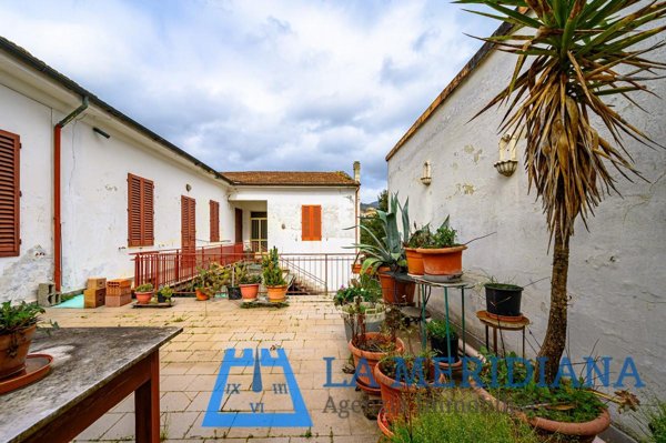 intera palazzina in vendita a Lamporecchio