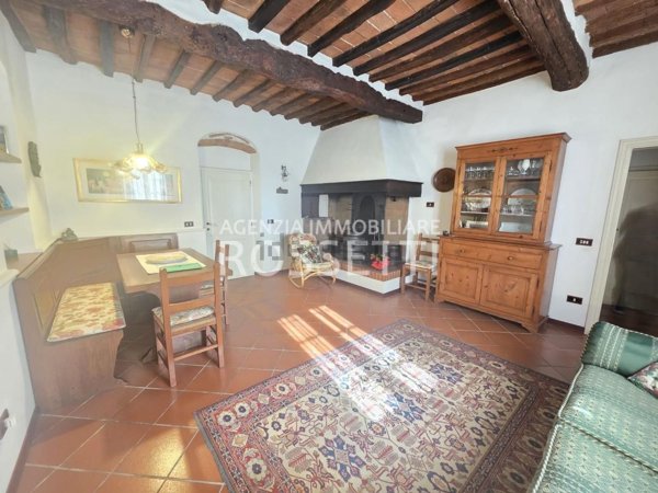 casa indipendente in vendita a Lamporecchio