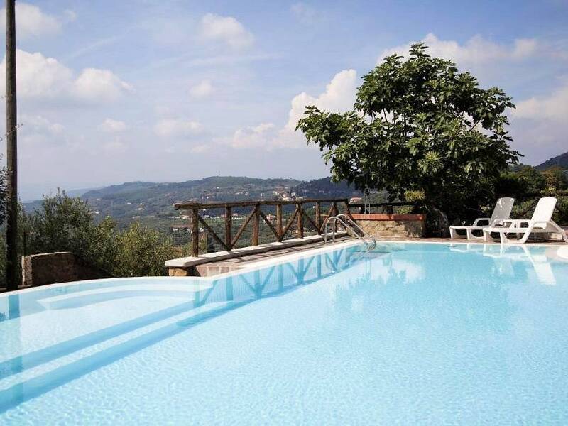 casa indipendente in vendita a Lamporecchio