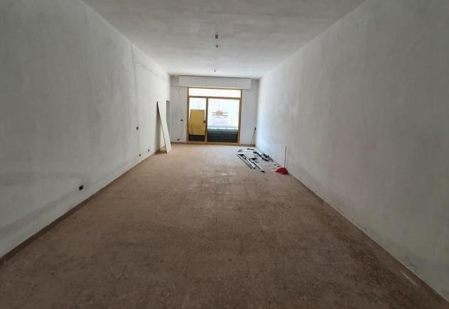 negozio in vendita a Lamporecchio