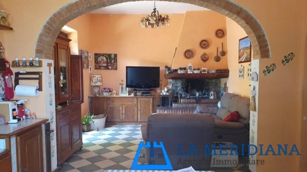 casa indipendente in vendita a Lamporecchio