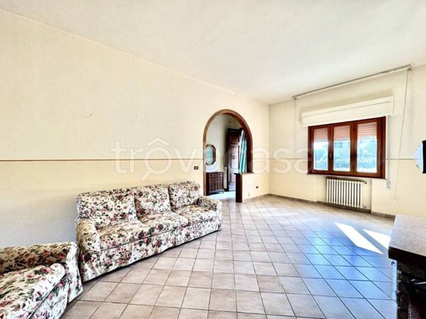 casa indipendente in vendita a Lamporecchio
