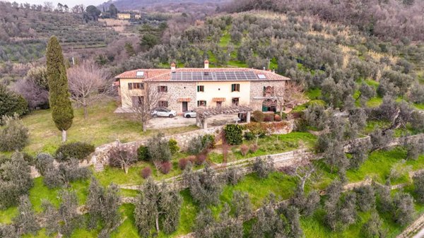 casale in vendita a Lamporecchio