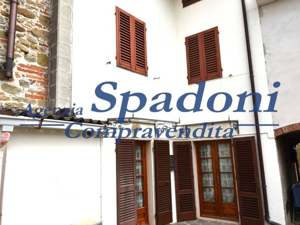 casa indipendente in vendita a Lamporecchio