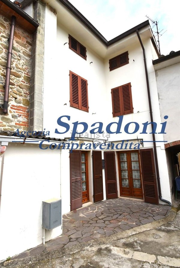 casa indipendente in vendita a Lamporecchio