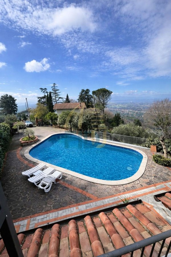 casa indipendente in vendita a Lamporecchio in zona Porciano