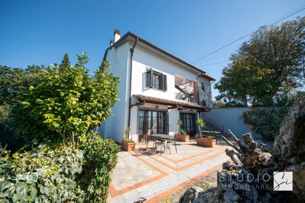 casa indipendente in vendita a Lamporecchio in zona San Baronto