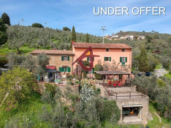 casa indipendente in vendita a Lamporecchio in zona Borgano
