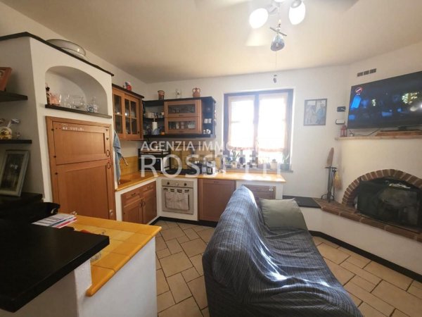 appartamento in vendita a Lamporecchio in zona Borgano
