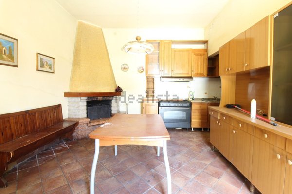 casa indipendente in vendita a Lamporecchio in zona Mastromarco