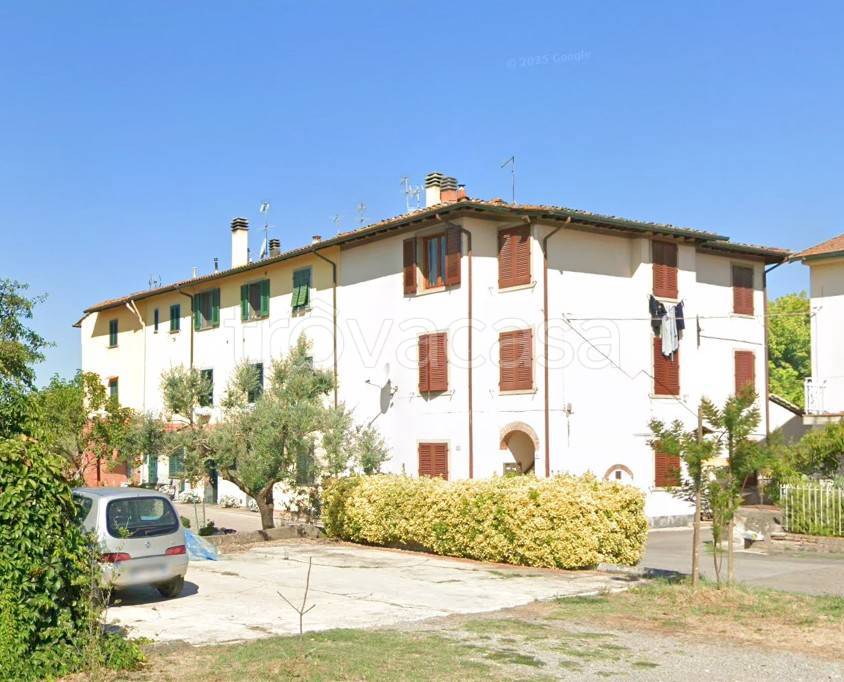 casa indipendente in vendita a Lamporecchio