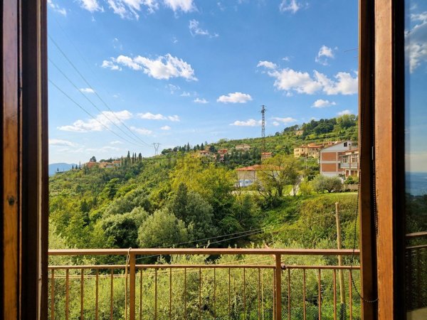 appartamento in vendita a Lamporecchio in zona San Baronto