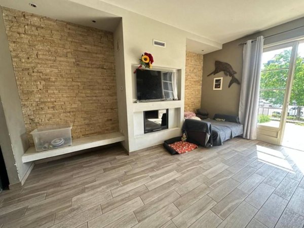 casa indipendente in vendita a Lamporecchio in zona Borgano