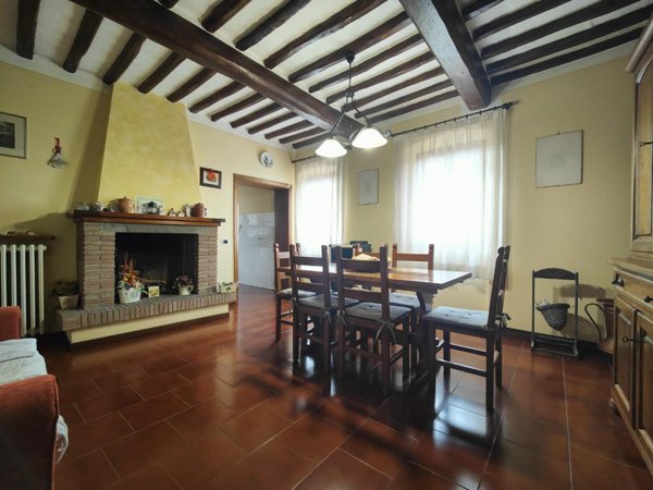 casa indipendente in vendita a Lamporecchio in zona Mastromarco