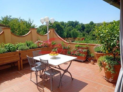 casa indipendente in vendita a Lamporecchio