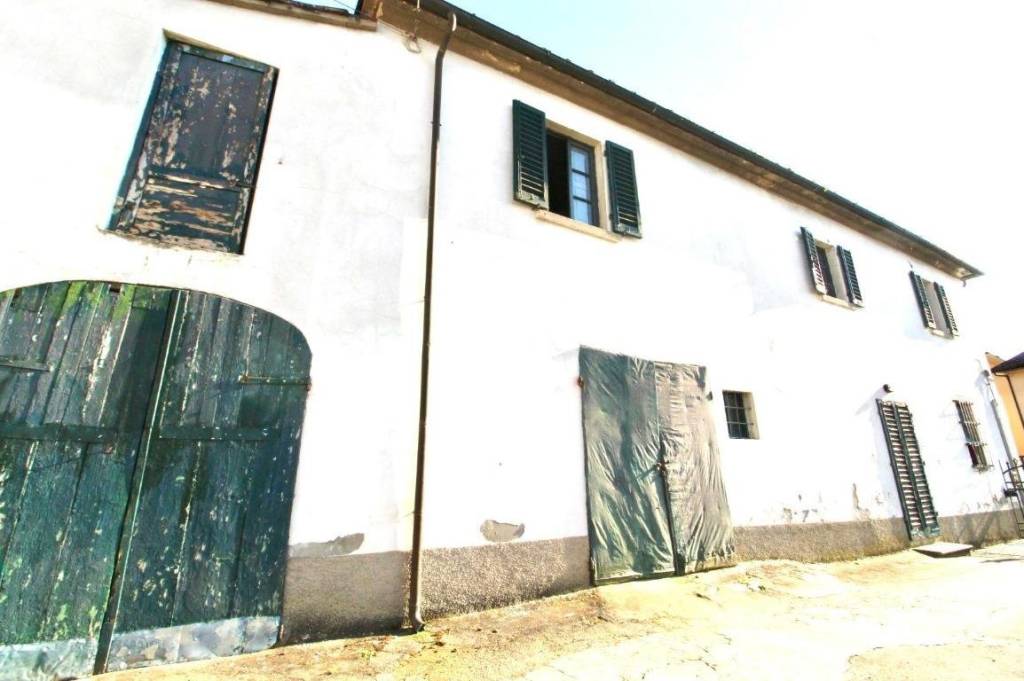 casa indipendente in vendita a Lamporecchio in zona Borgano
